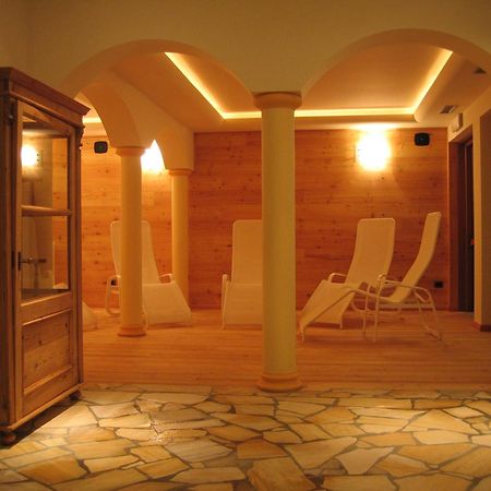 Le Rocher Hotel Champoluc Kültér fotó