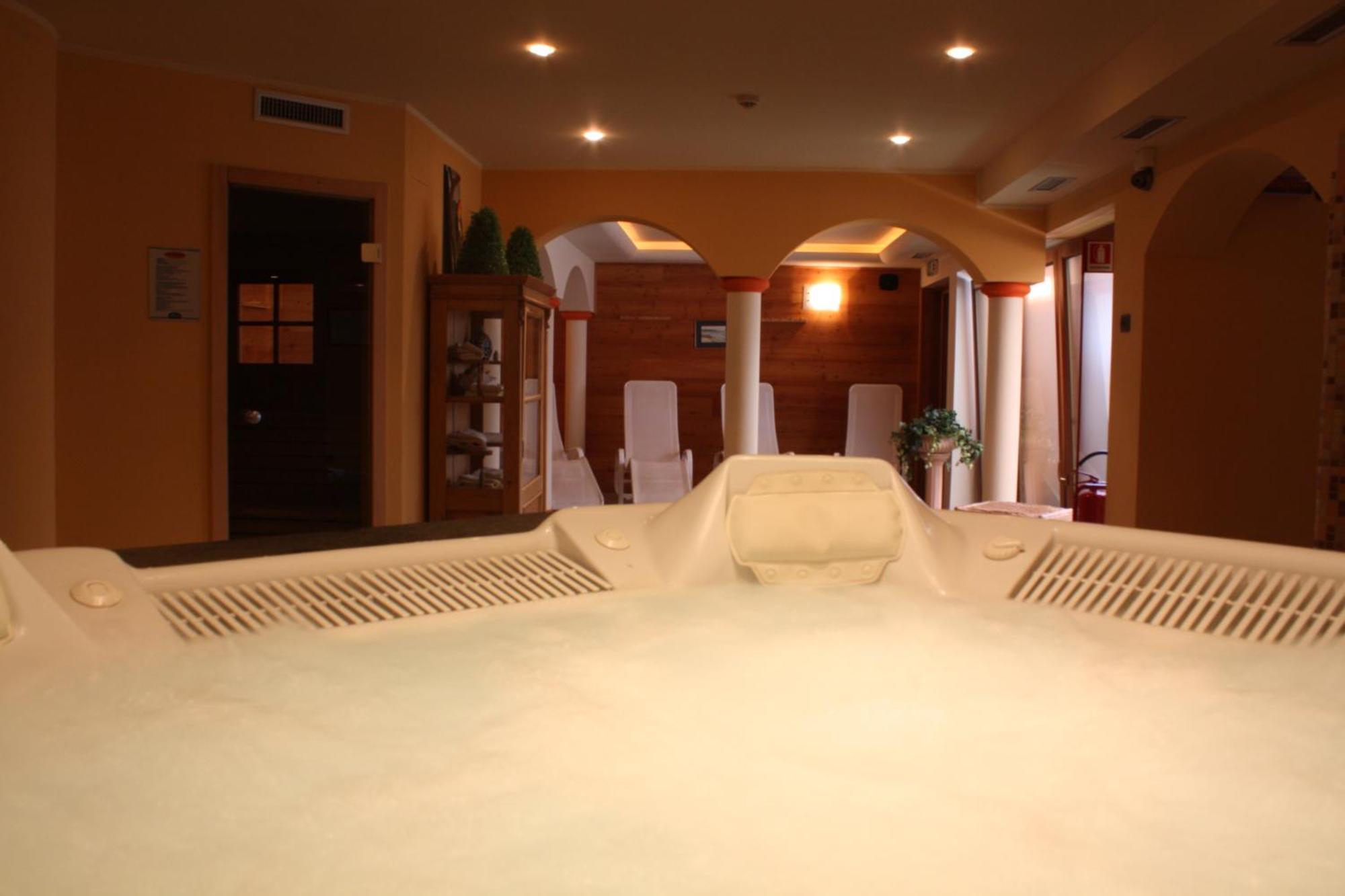 Le Rocher Hotel Champoluc Kültér fotó