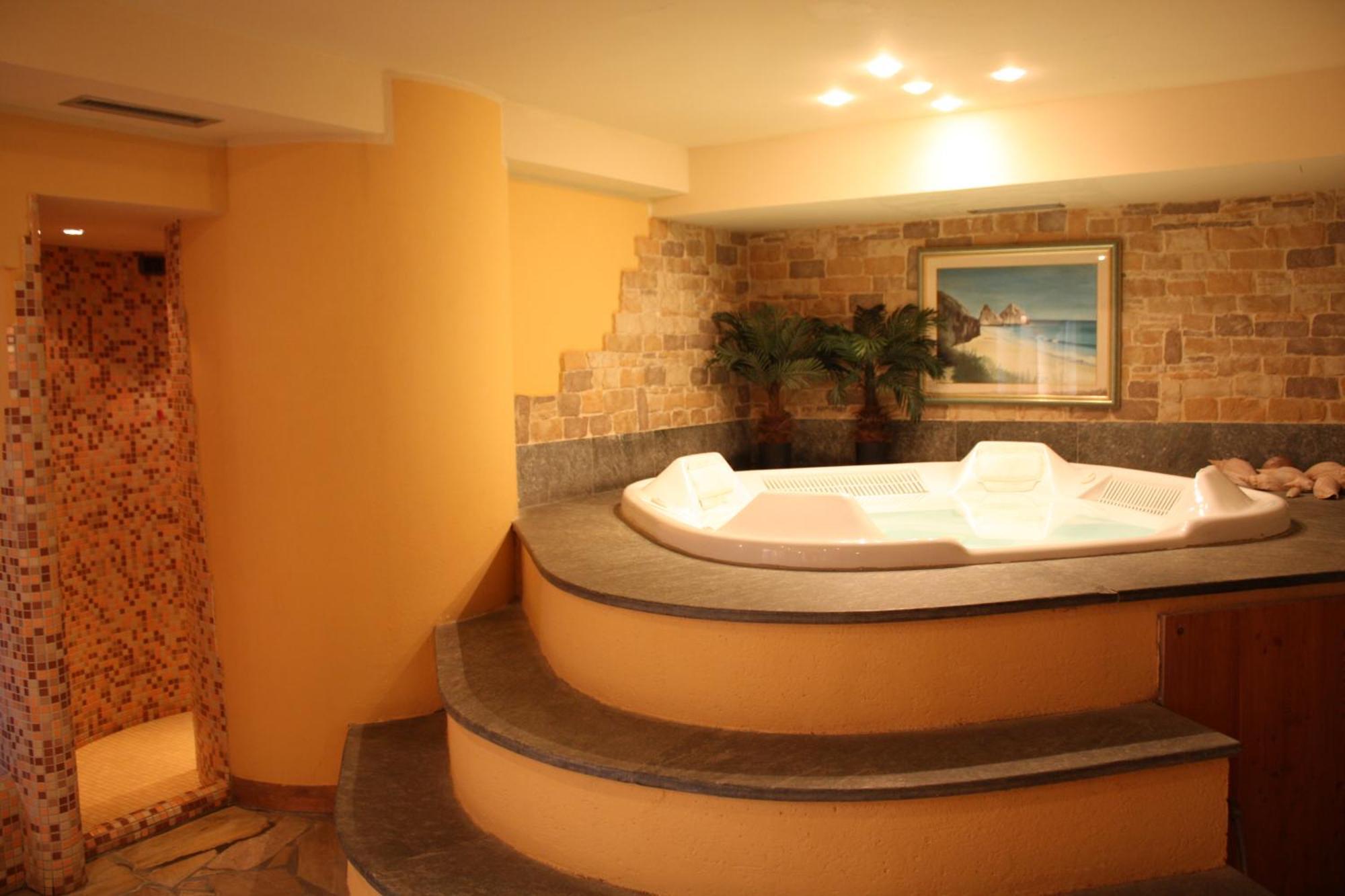 Le Rocher Hotel Champoluc Kültér fotó