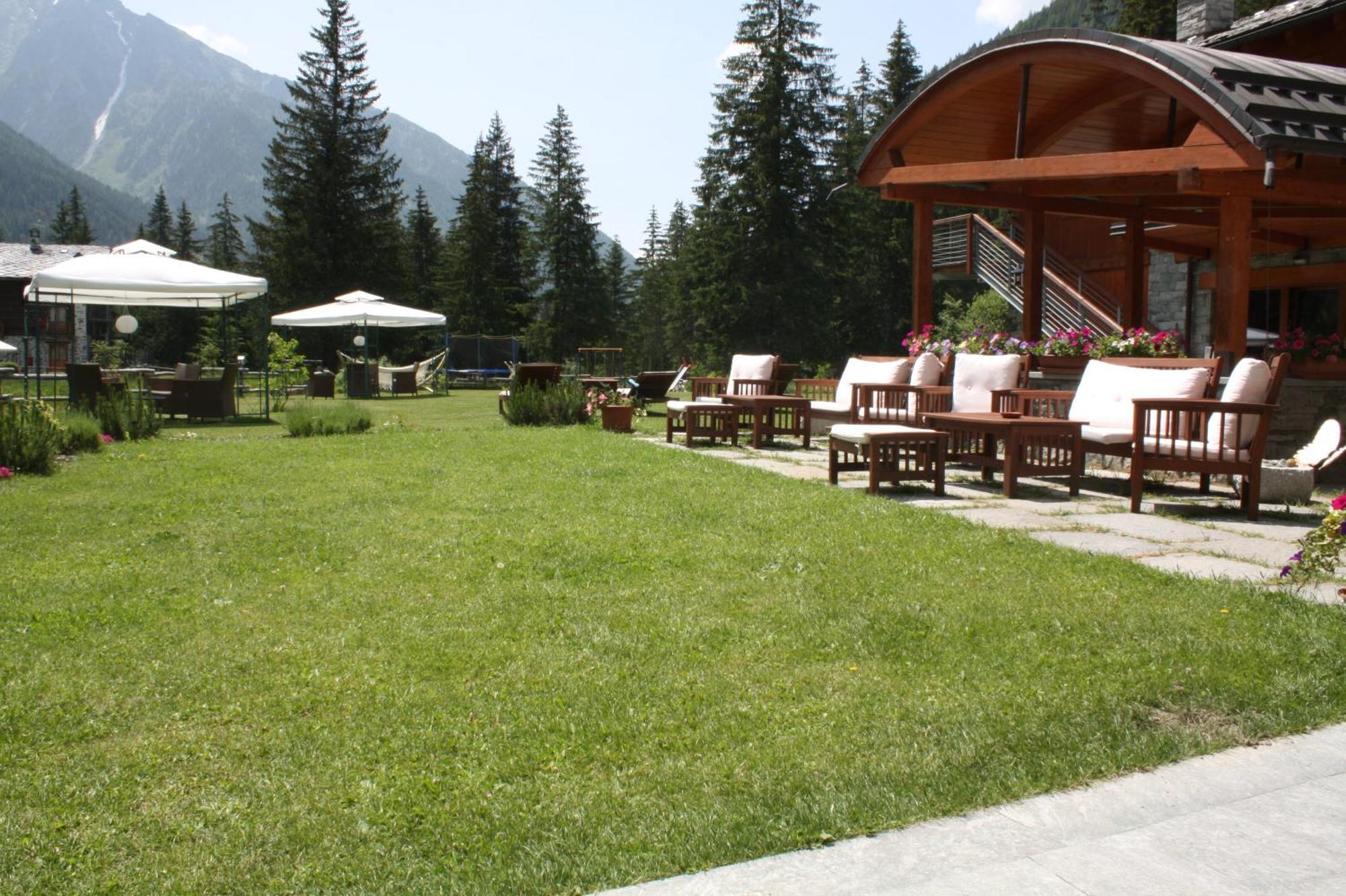 Le Rocher Hotel Champoluc Kültér fotó
